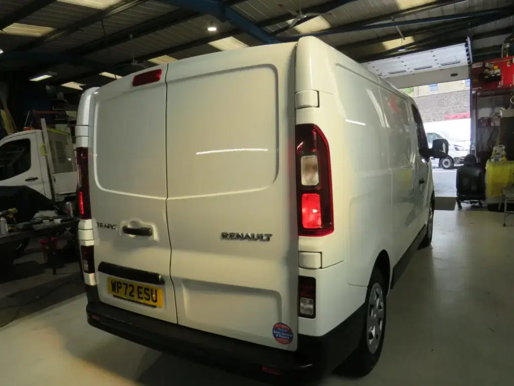 White Renault Trafic Business.