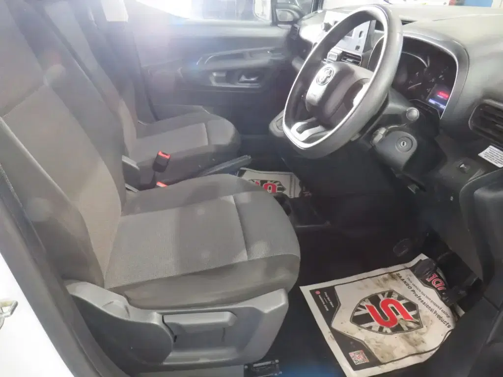 White Toyota Proace City Active.